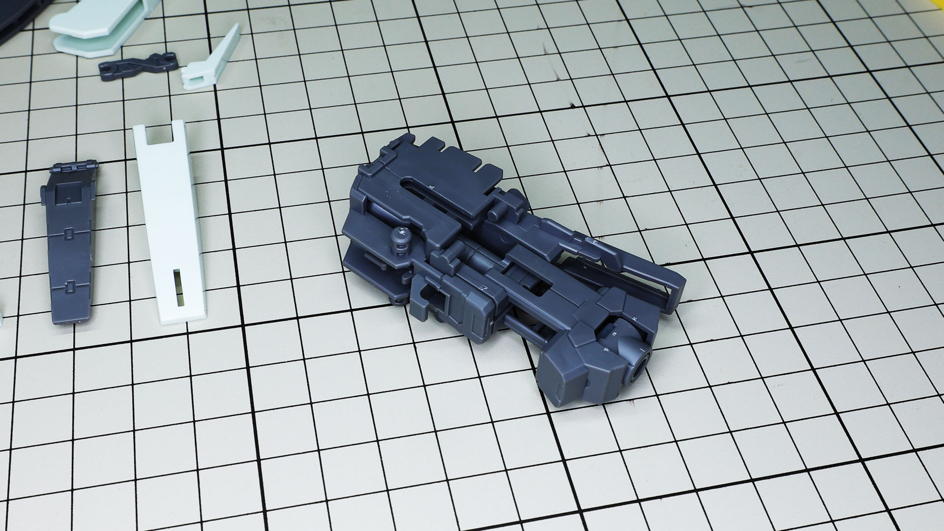 こちらはノズルを収めた状態でMS形態時はこの状態になります