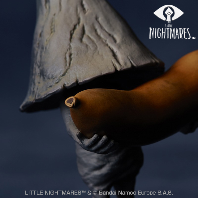 手に持つソーセージは実物と見間違える様な再現度。皮の照かりや透けて見える色味のコントラストは目を見張るような彩色