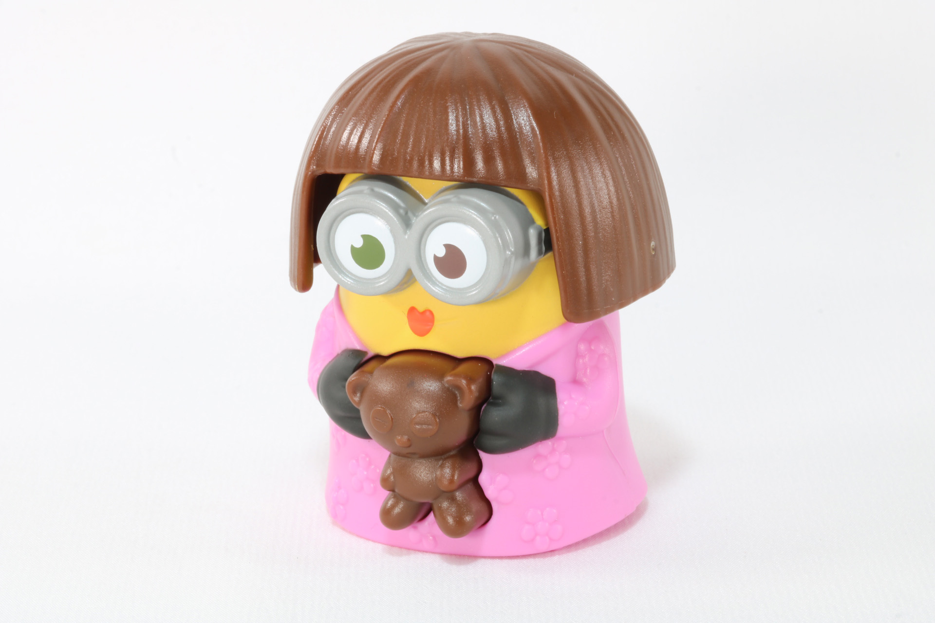 女装したボブが表現され、前後に動かしたり、抱いているぬいぐるみ・ティムを押すとウィッグが上に動く