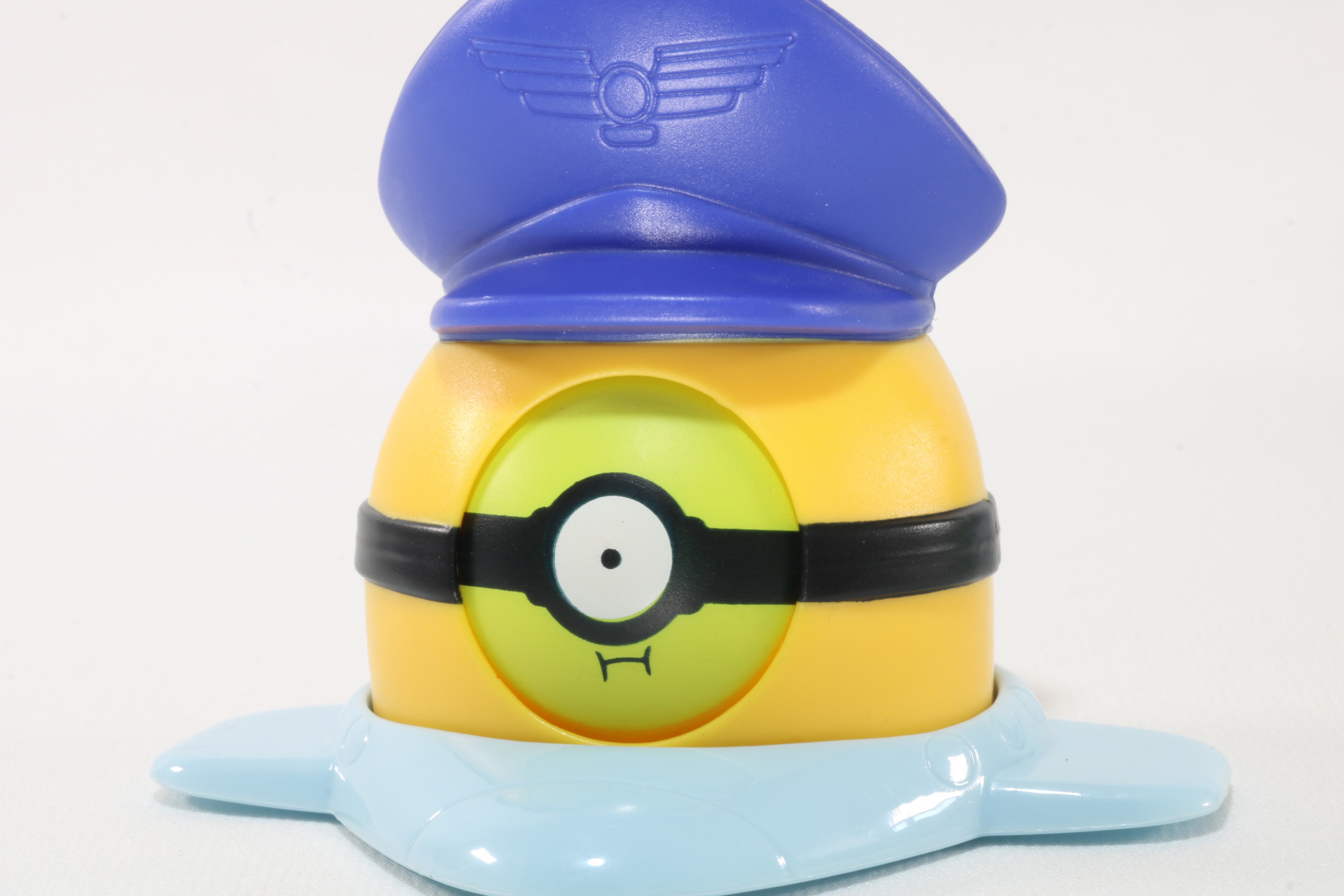 通常の表情のほかに2種類の表情があり、転がすことで表情もコロコロと変わる