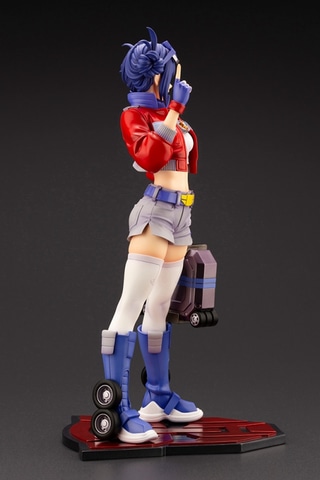 ロボット生命体が“美少女”化！ フィギュア「TRANSFORMERS美少女