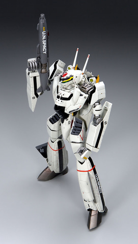 ハセガワ、プラモデル「VF-0A/S バトロイド“マクロス ゼロ”」を9月4日