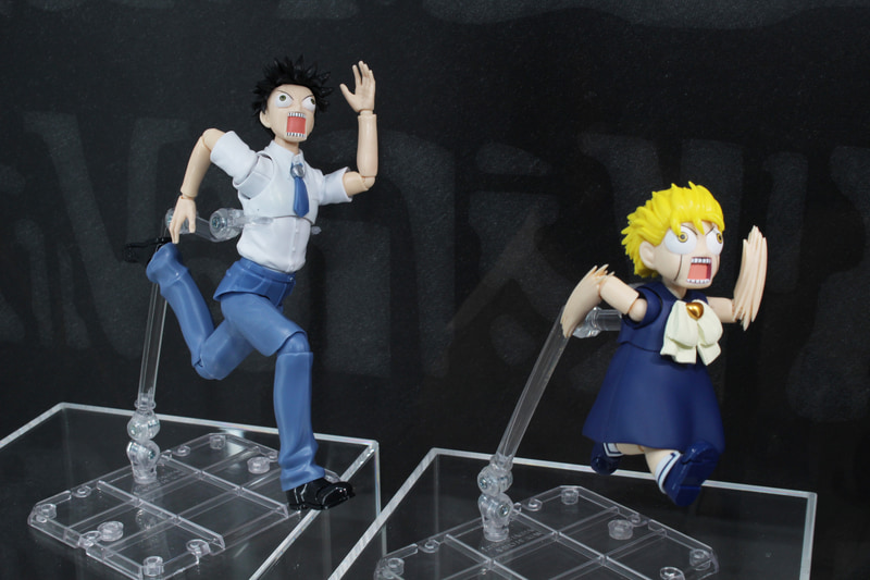 2人の疾走ポーズも楽しめる