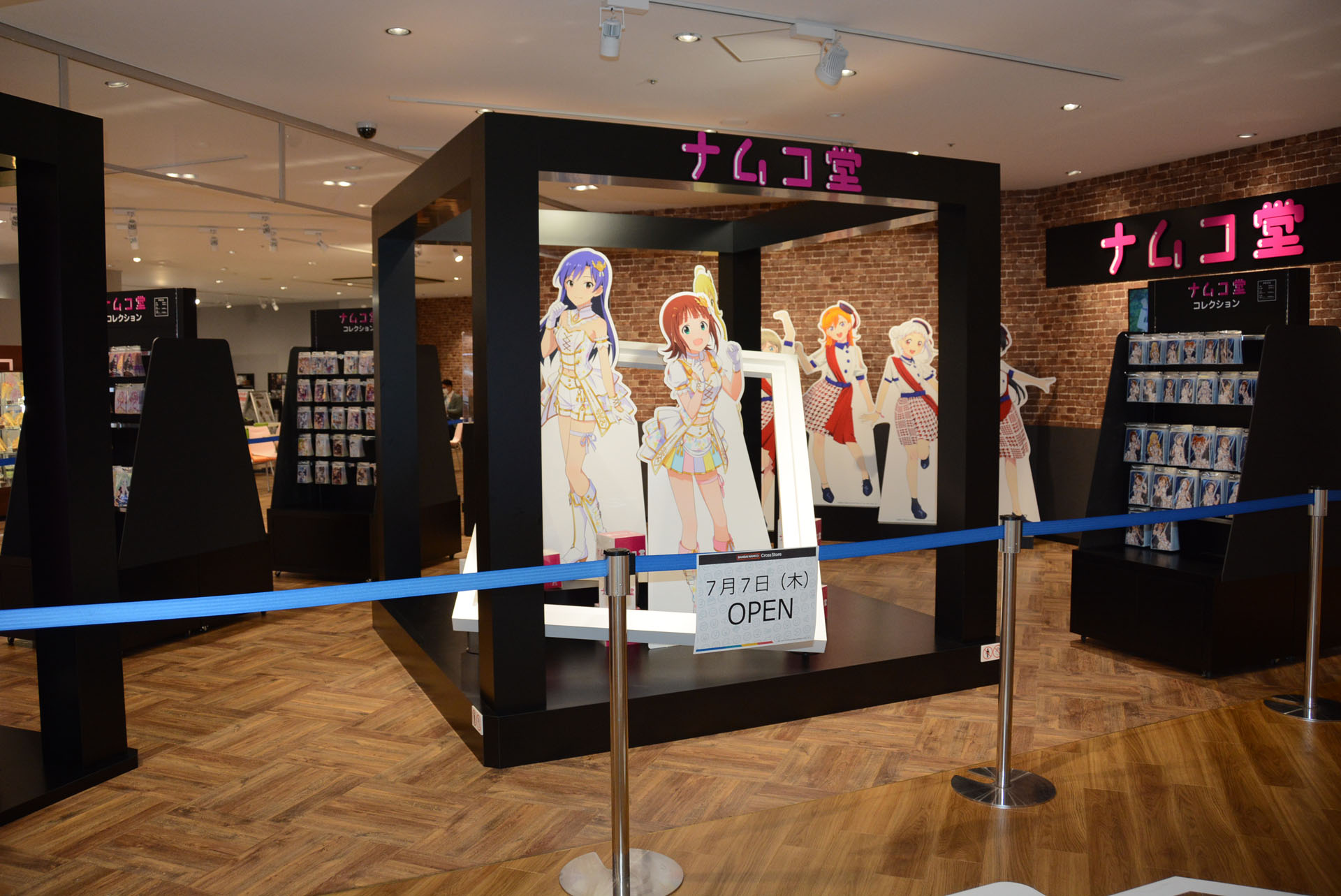 「ラブライブ！」、「アイドルマスター」、「アイカツ！」の"ブロマイド写真"が購入できるショップ