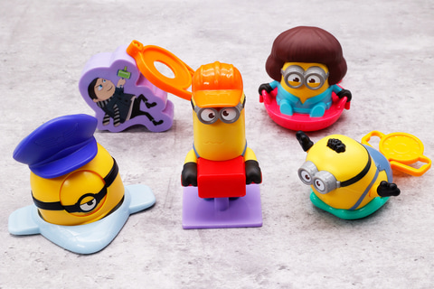 ミニオンフィーバー フィギュアセット 楽天市場】ミニオンズ フィーバー ペダルパワーグルー映画
