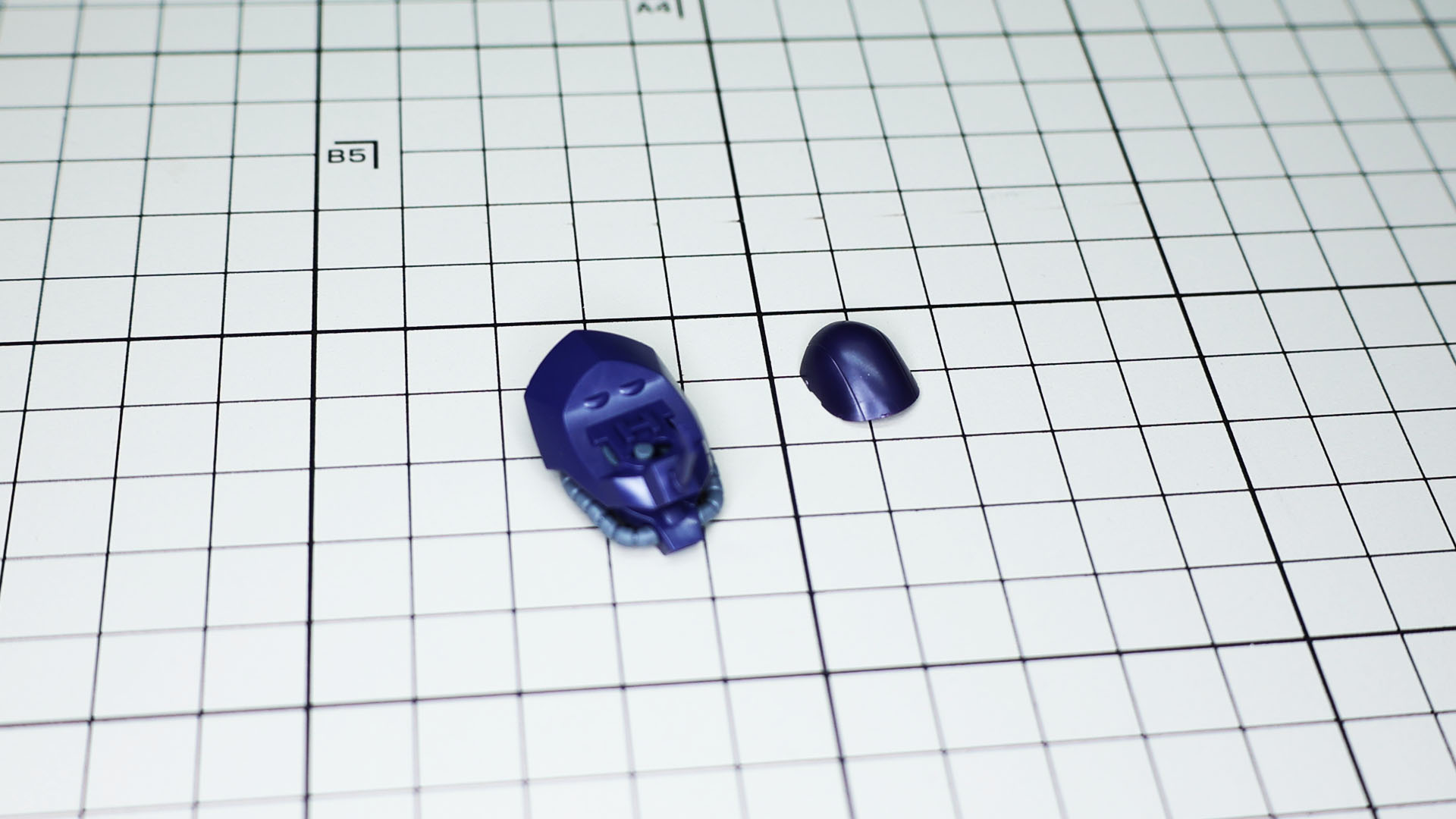 頭部カバーを取り付けていけば……
