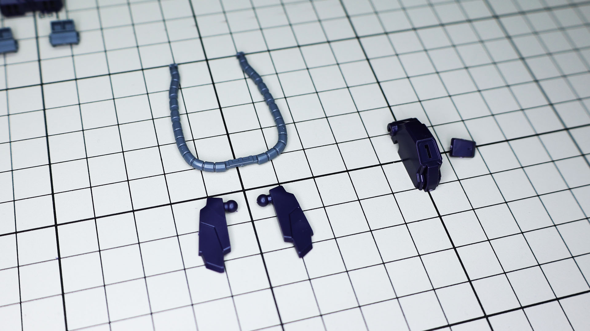 動力パイプは腰部前部から後方へ回します