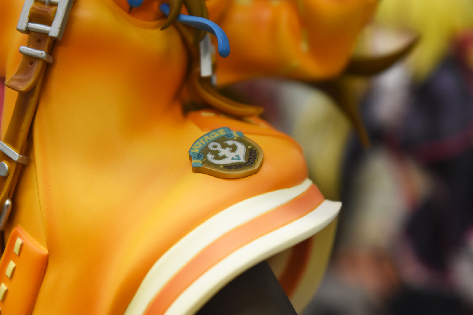 バッジやリュックなどの小物類もしっかりと作り込まれている