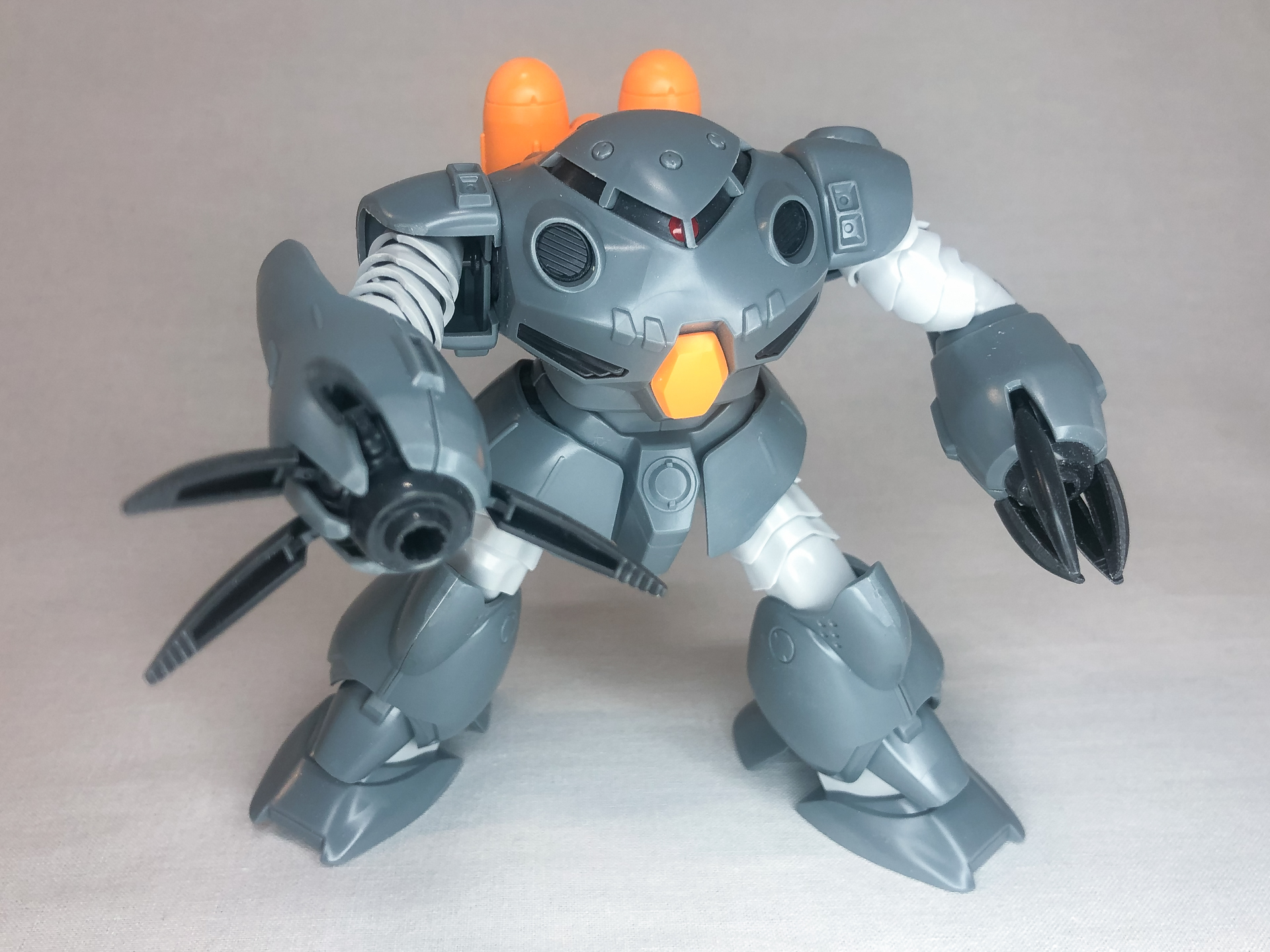 素組みしたガンプラ「HGUC 1/144 ズゴックE」