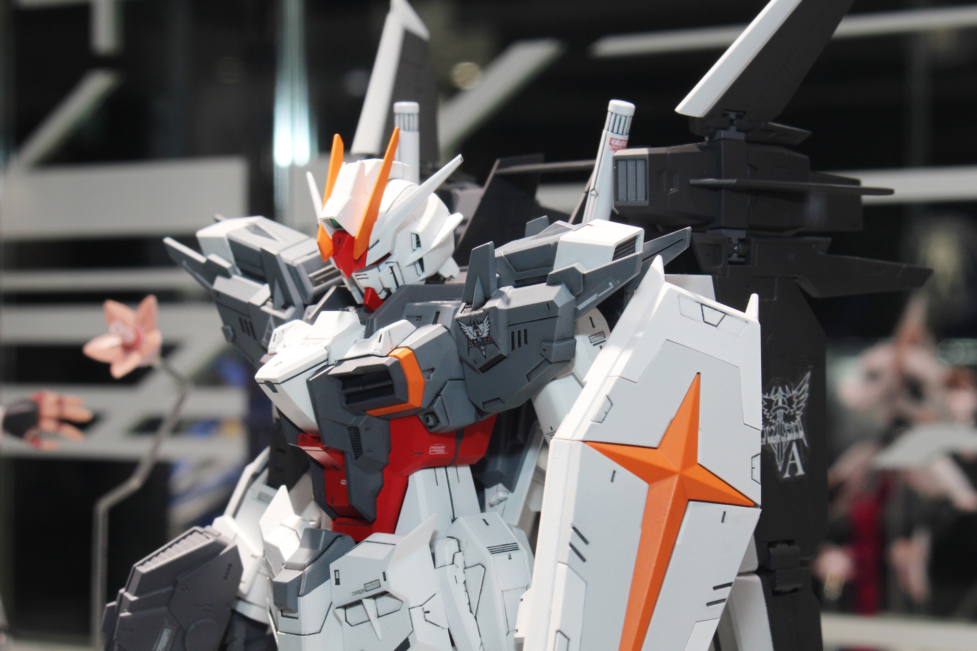 フォースインパルスガンダムの印象を残しつつ、各所をディテールアップ