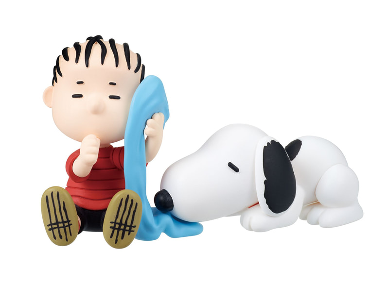 組み合わせ例。ライナスとうつ伏せのスヌーピー