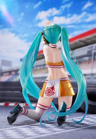 透き通った髪と色白の肌が眩しい！「レーシングミク 2010ver.Art by