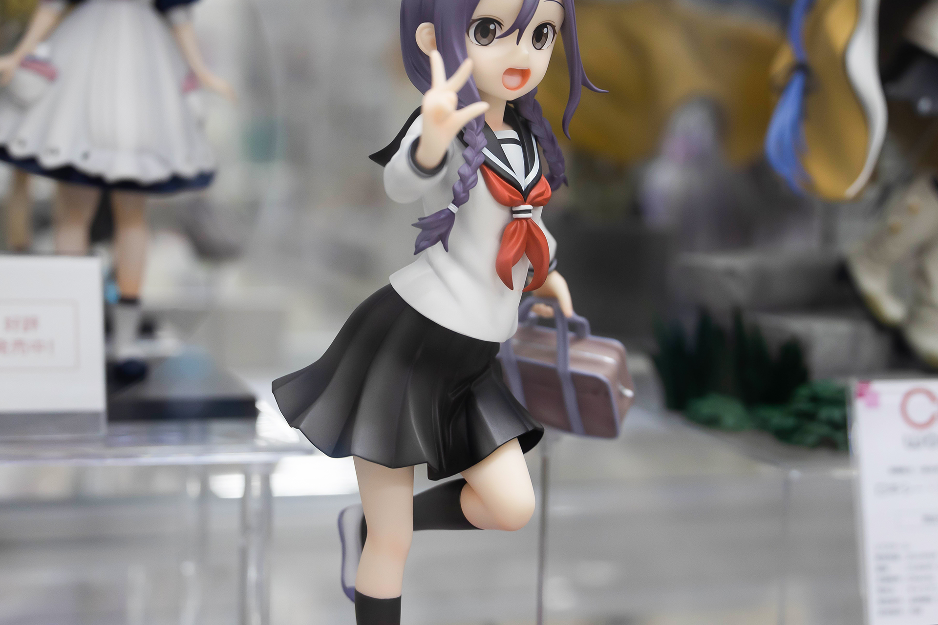 少し角度を変えると、このように体のラインがよく出ているのがわかる。