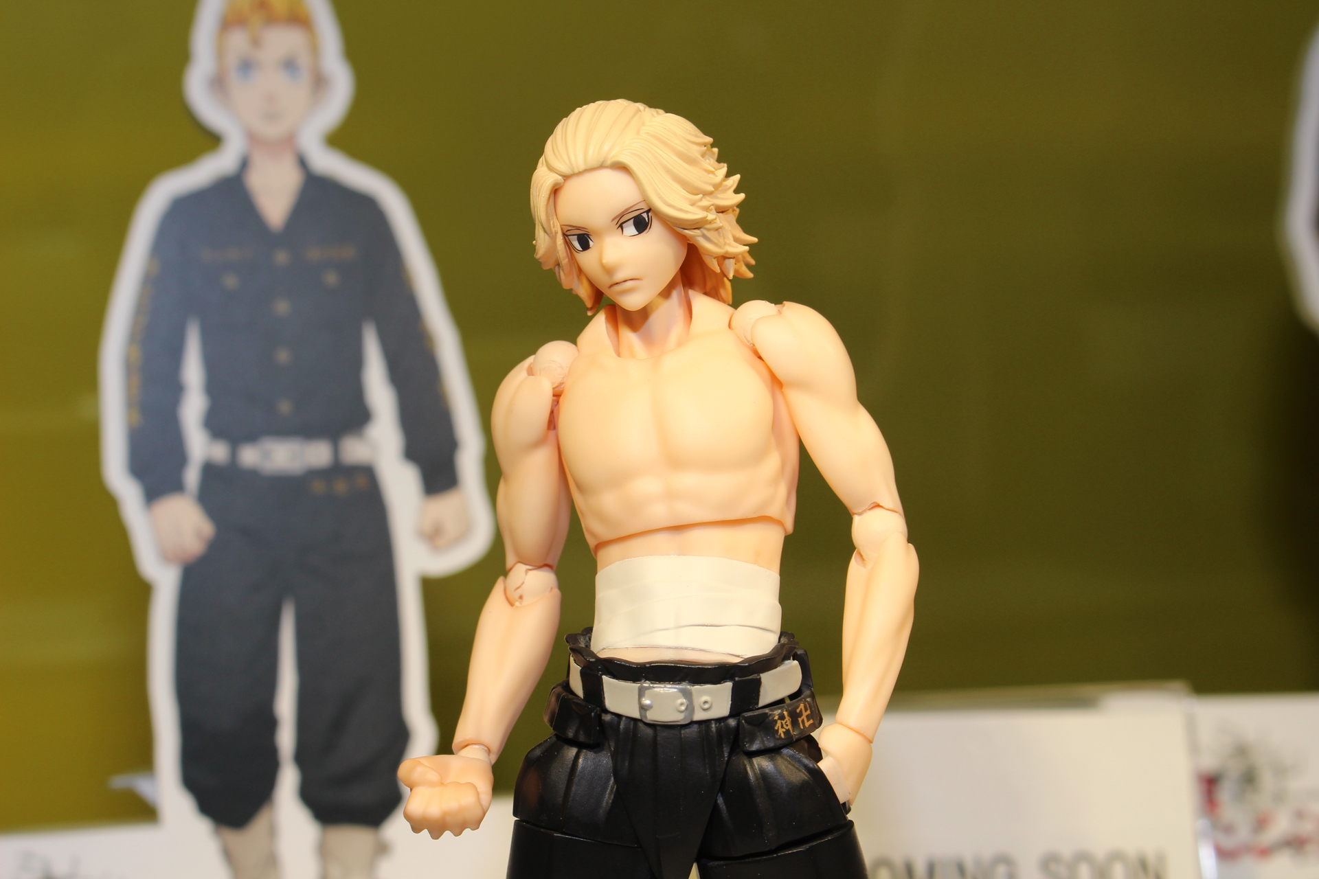 顔つきも体型も再現度が高い。関節のジョイントもあまり目立たない仕様だ