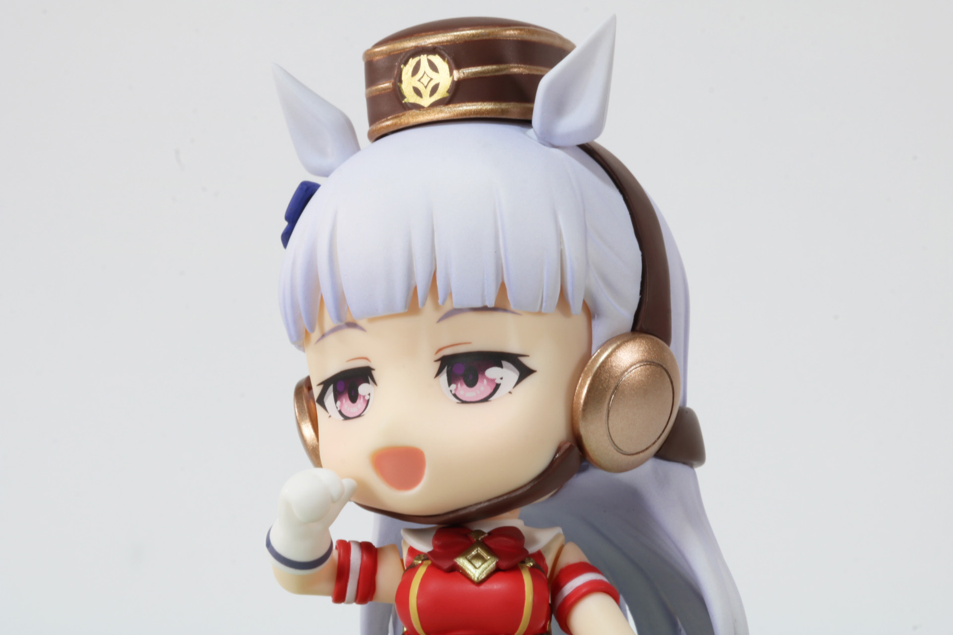 自分を指す右手パーツで、自信満々な表情