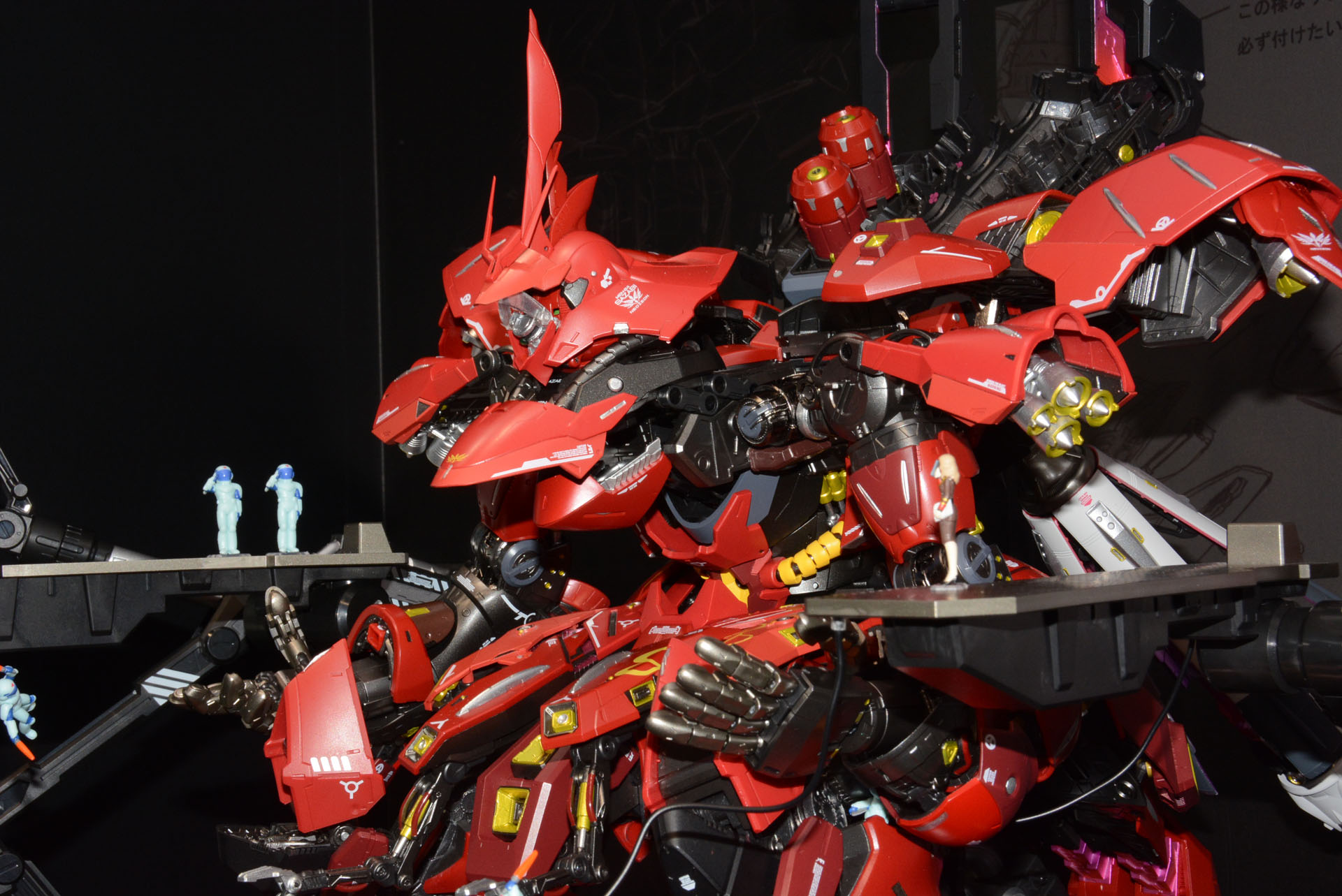 プロポーションが大きく変わり別のMSのようにも見える