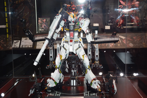 METAL STRUCTURE 解体匠機 MSN-04 サザビー」がついにその全貌が