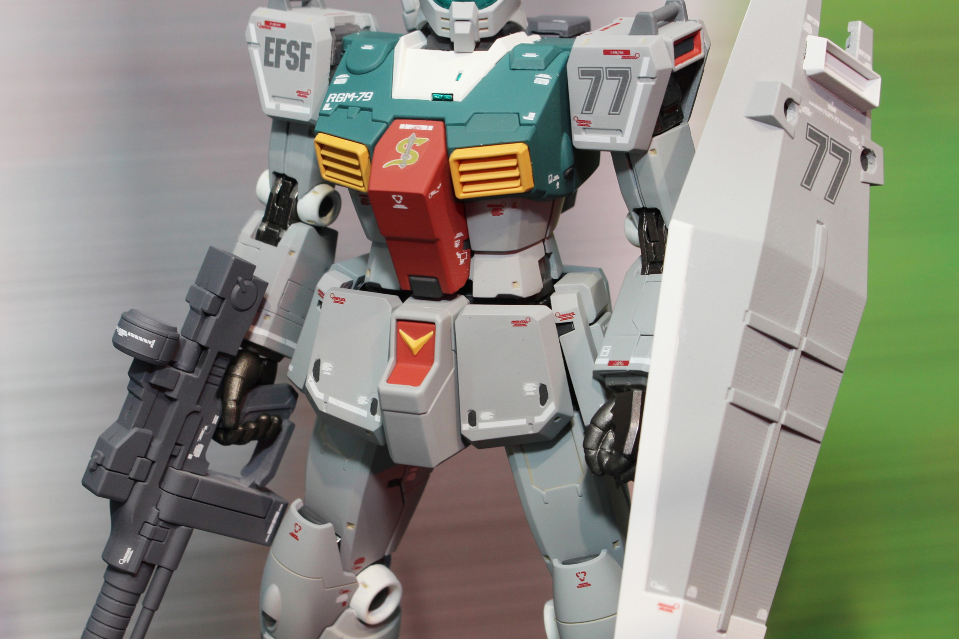 機体のデザインを引き締めるマーキングも美しい