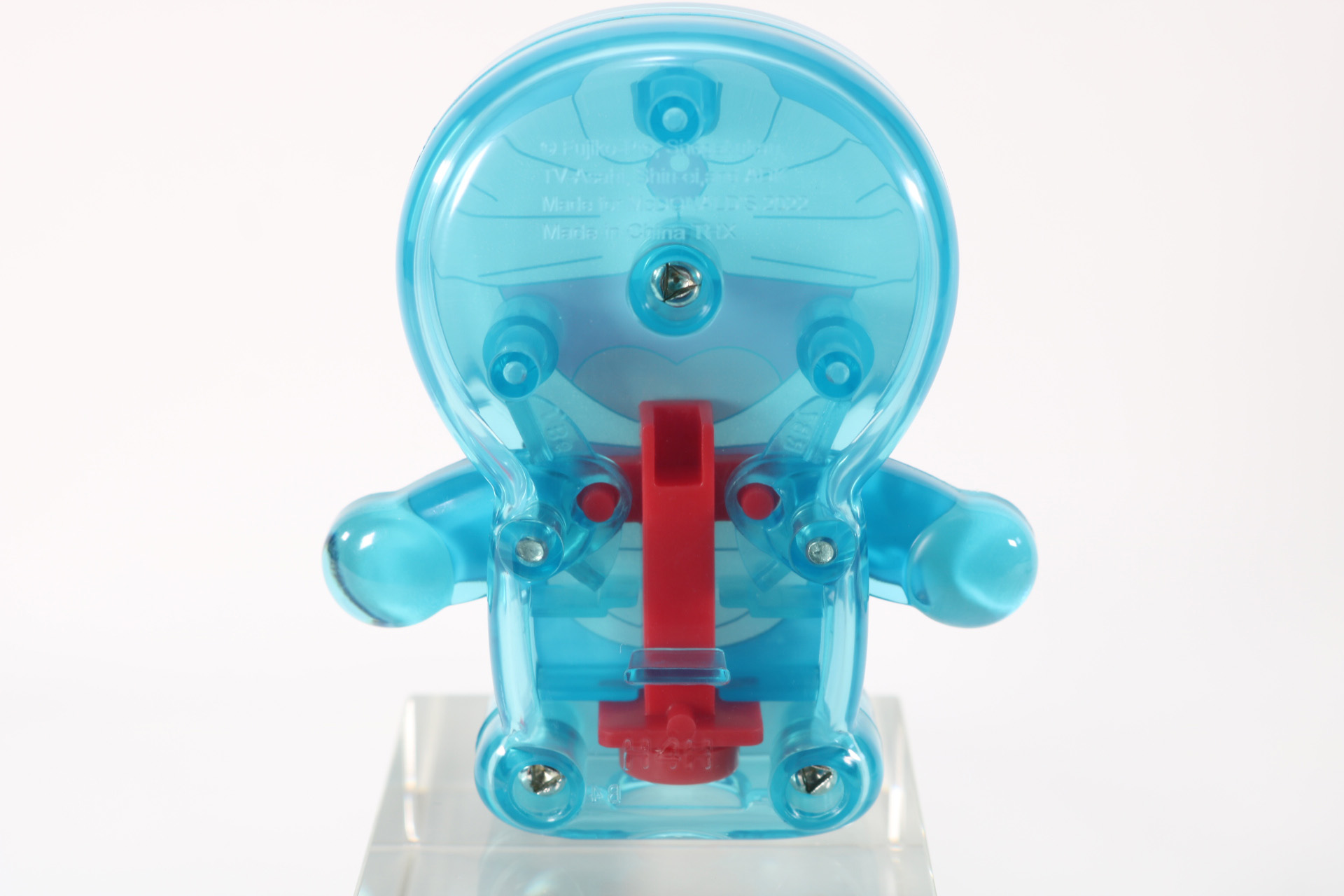 裏面から見るとどのようにして両手が上がるかがわかる