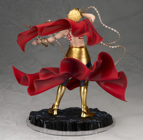 英雄王が1/8スケールフィギュアで顕現する。「FGO」より