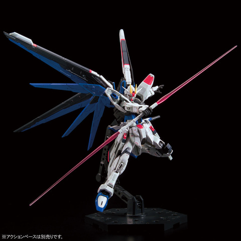 フリーダムガンダム立像」RGプラモ抽選受付本日12時開始