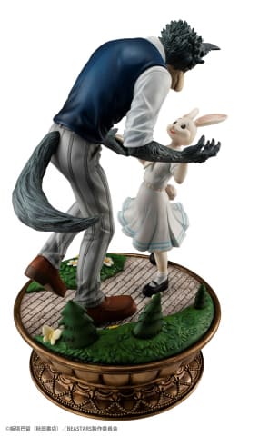 BEASTARS」から軽やかに踊る「レゴシ」と「ハル」をフィギュアで