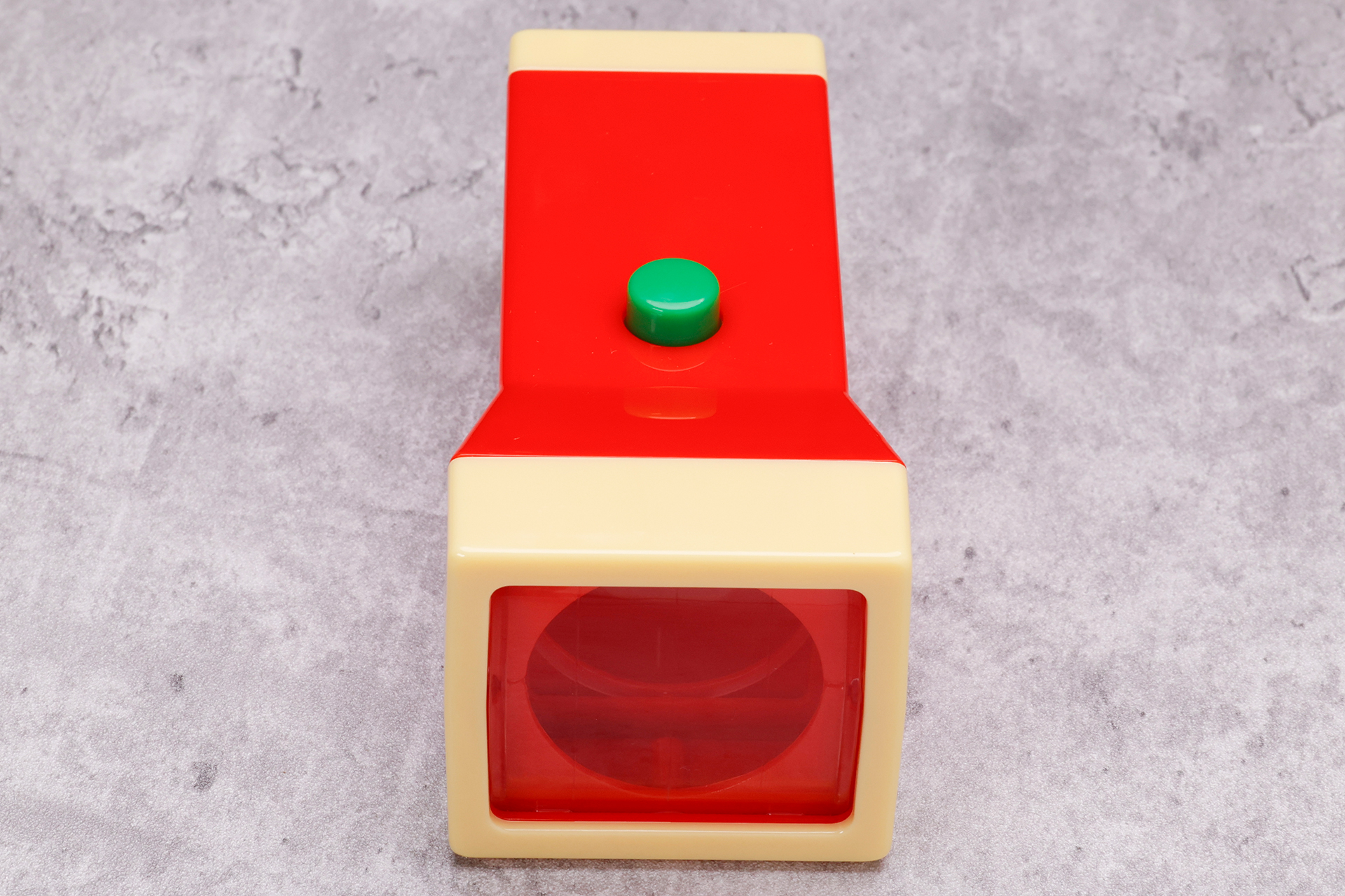 いかにもドラえもんのひみつ道具といった感じのスタイルだ