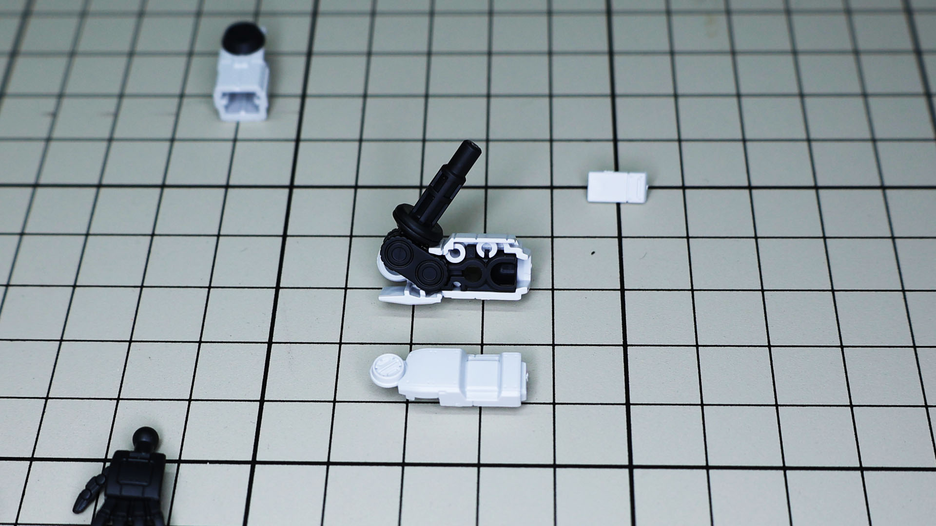 前腕の内部にキッチリ組み込めます