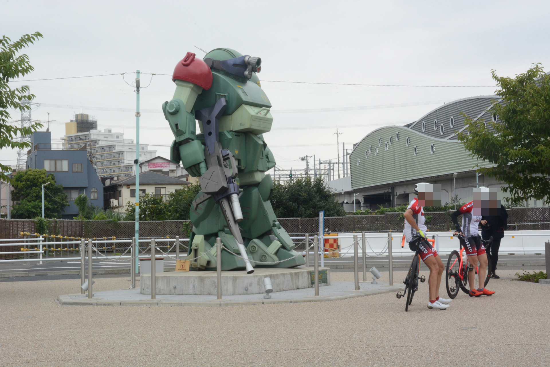 わざわざ稲城市まで見に来る人達であるから、やはり濃い人達であるのがわかる。漏れ聞こえる会話が良いのだ。