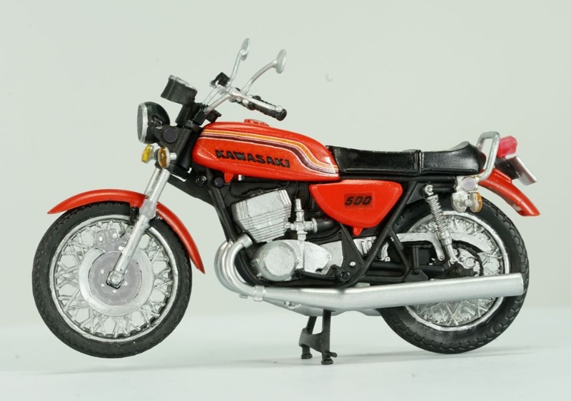 1972年型 KAWASAKI 500-SS/MACH III H1B パールキャンディトーンオレンジ