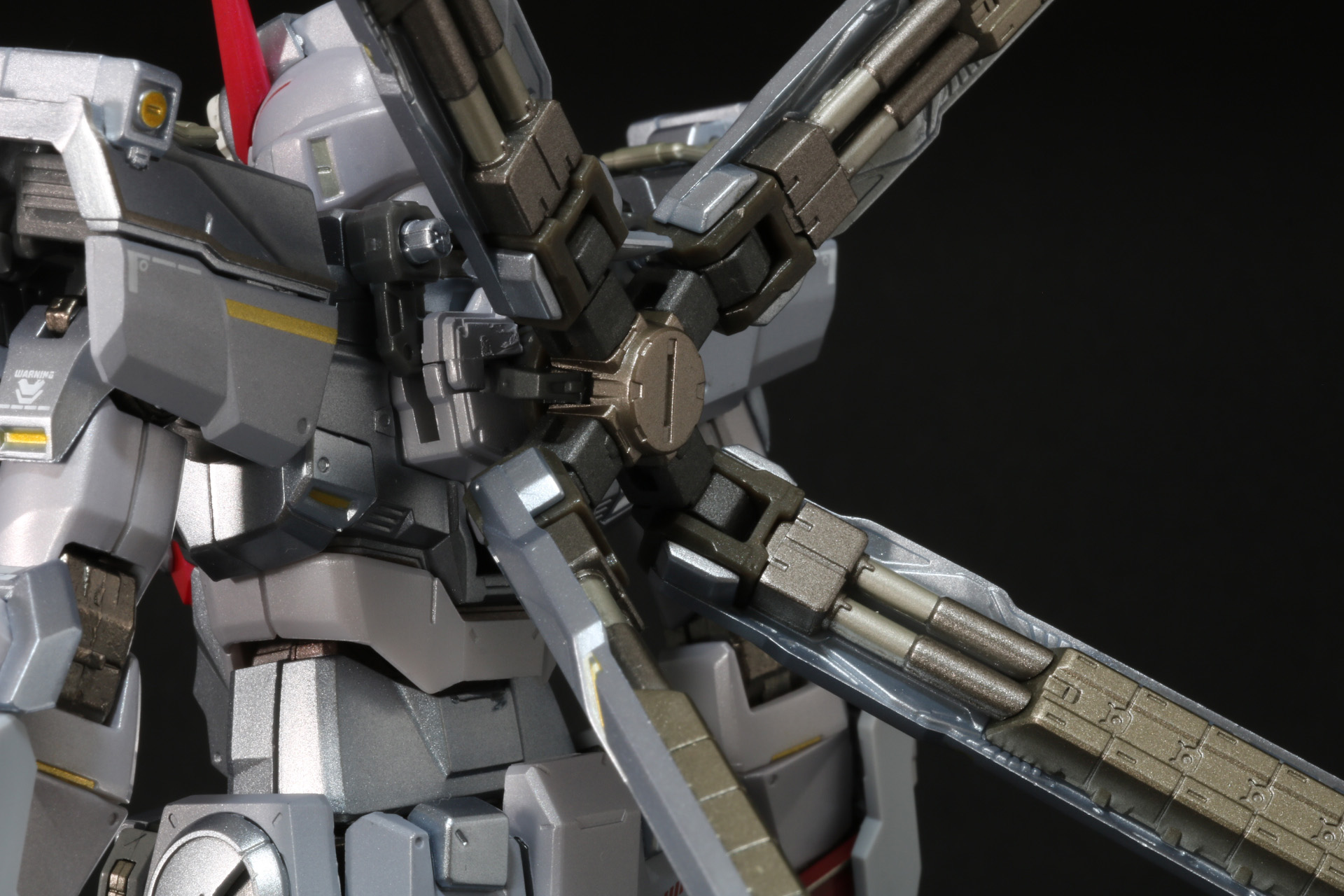 装着のため、一度コア・ファイターを取り外しておく