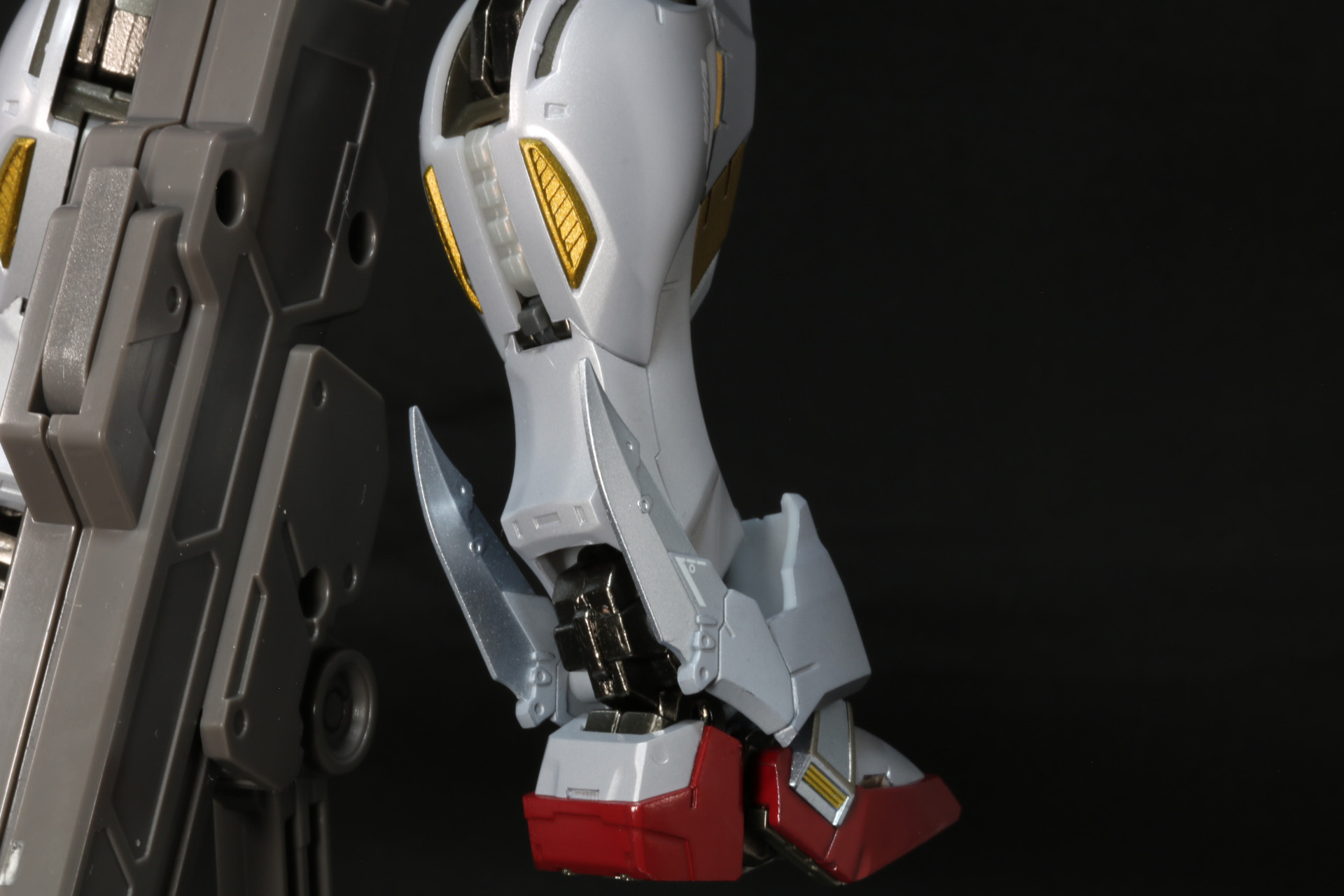 交換用頭部ではスコープが展開した状態を再現可能