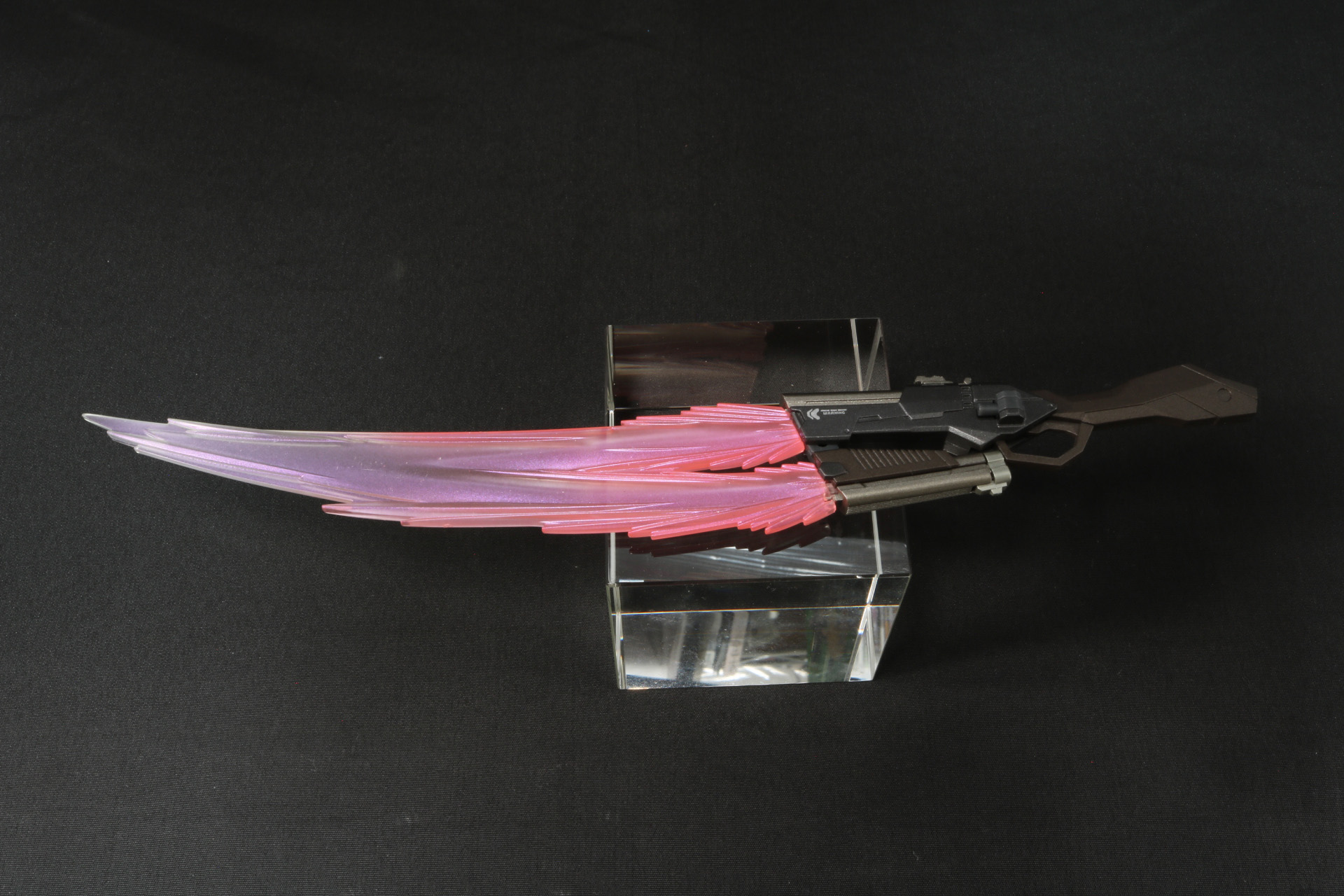 「バタフライバスター」のビームエフェクトとは別の専用パーツでビーム展開が再現可能