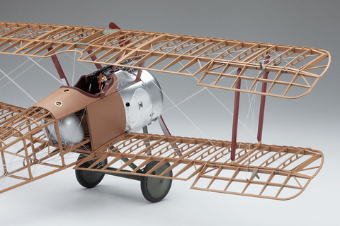 空冷エンジン戦闘機の構造モデルを再現。プラモデル「ソッピース