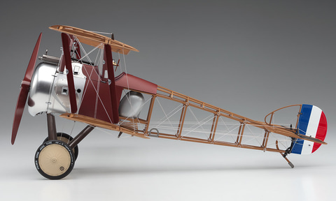 空冷エンジン戦闘機の構造モデルを再現。プラモデル「ソッピース