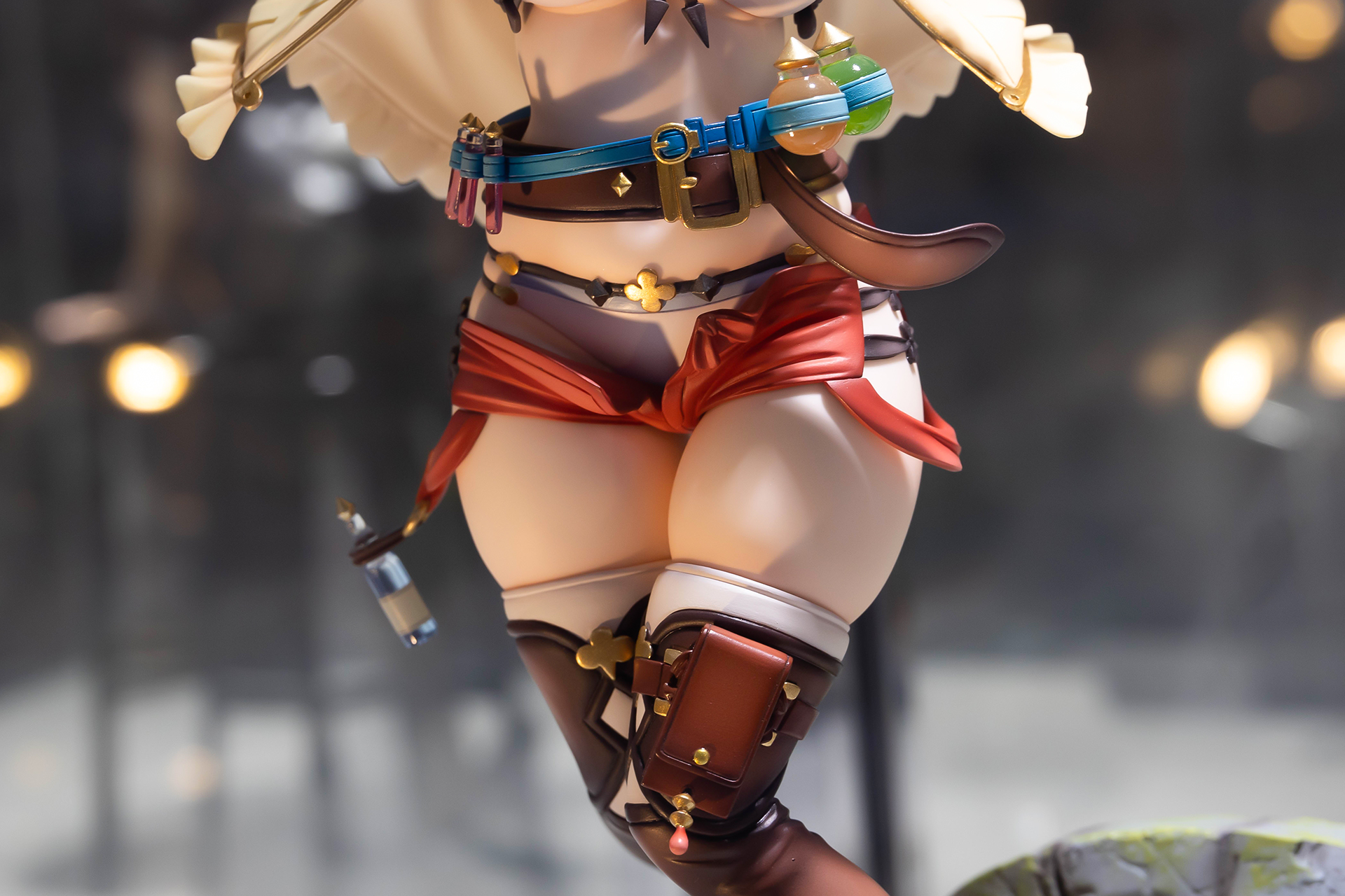 この太もものむっちり感も、ライザっぽさが出ている。