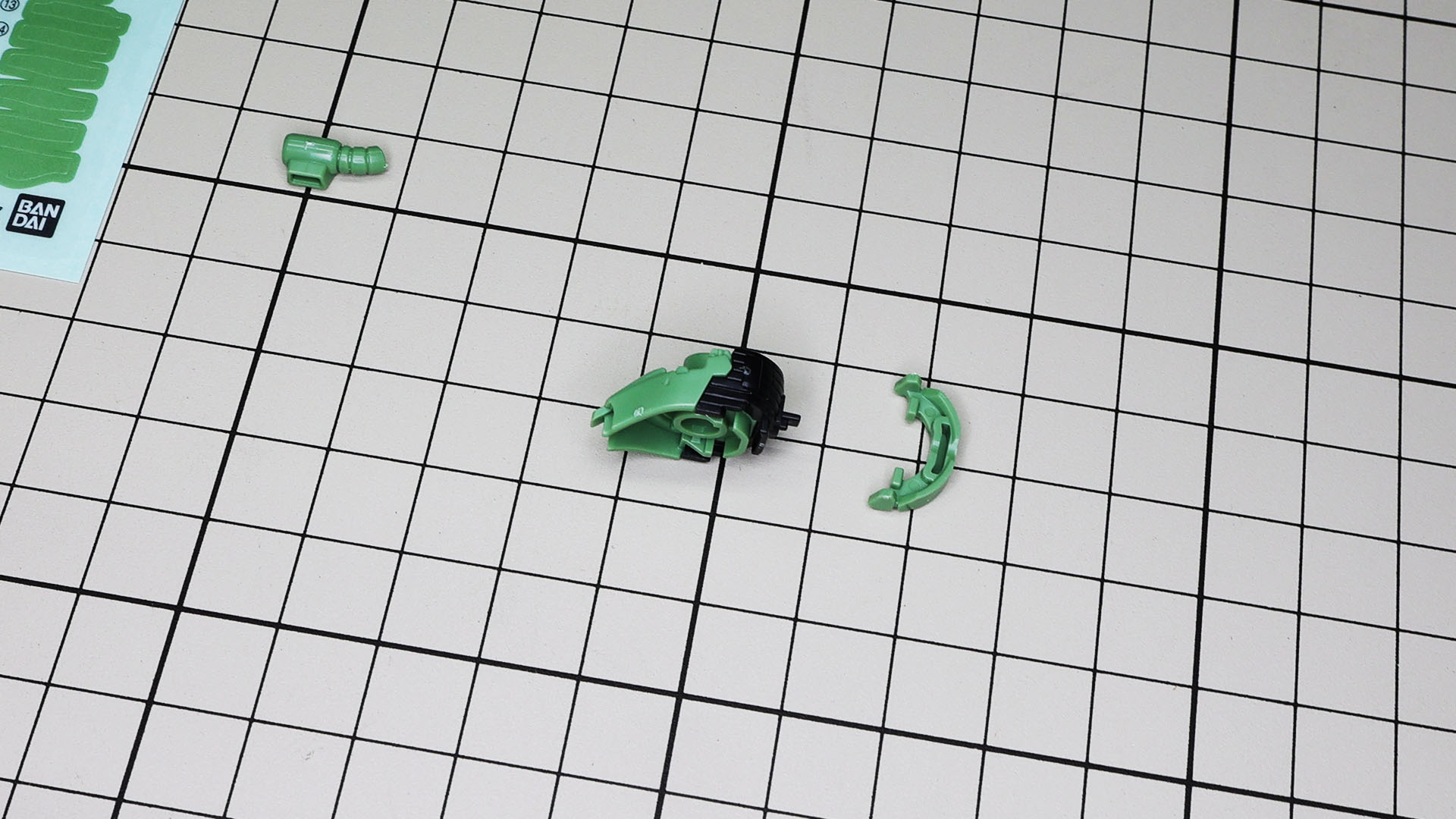 ドアンの整備によって長くなったノーズを組み込みます