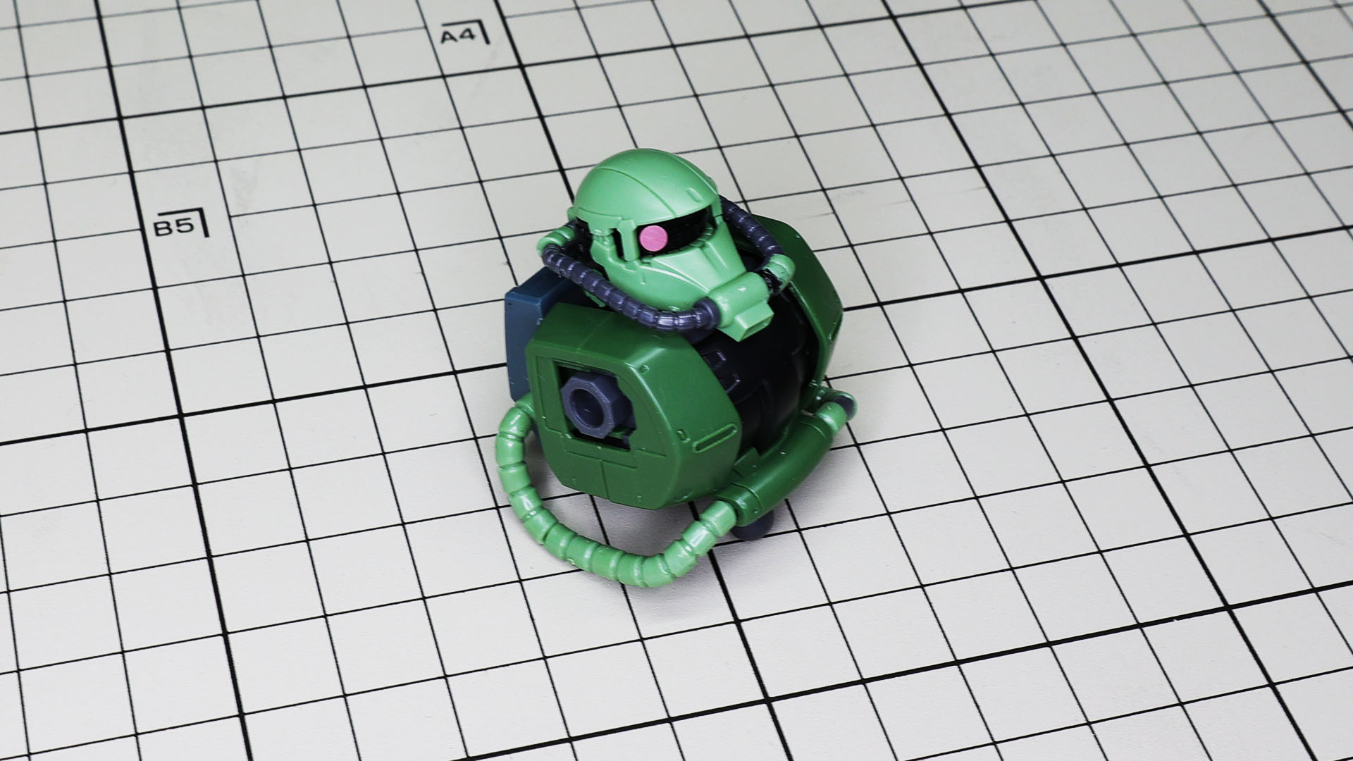 モノアイは左右に回転させられます