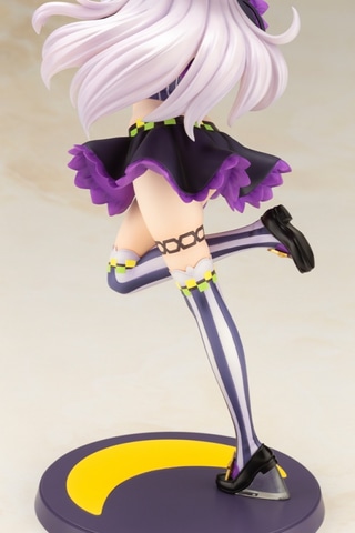 こんしお～。ホロライブ所属Vtuber「紫咲シオン」フィギュアが