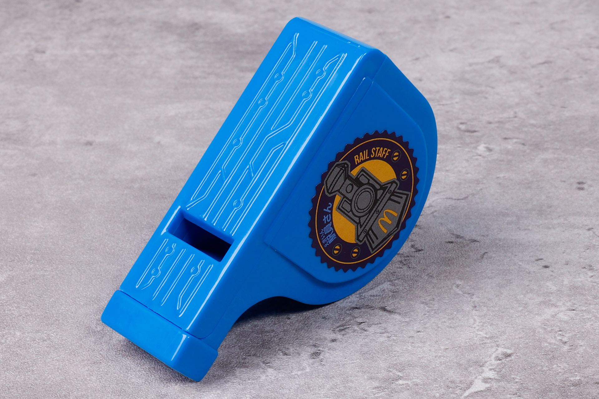 シールは両面に貼ることができる