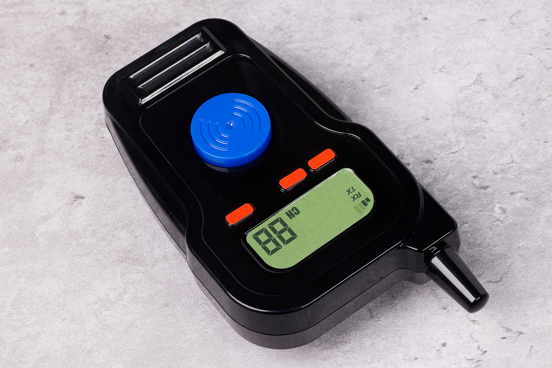 ギミックはほとんど無いものの、無線機らしさは良く出ている