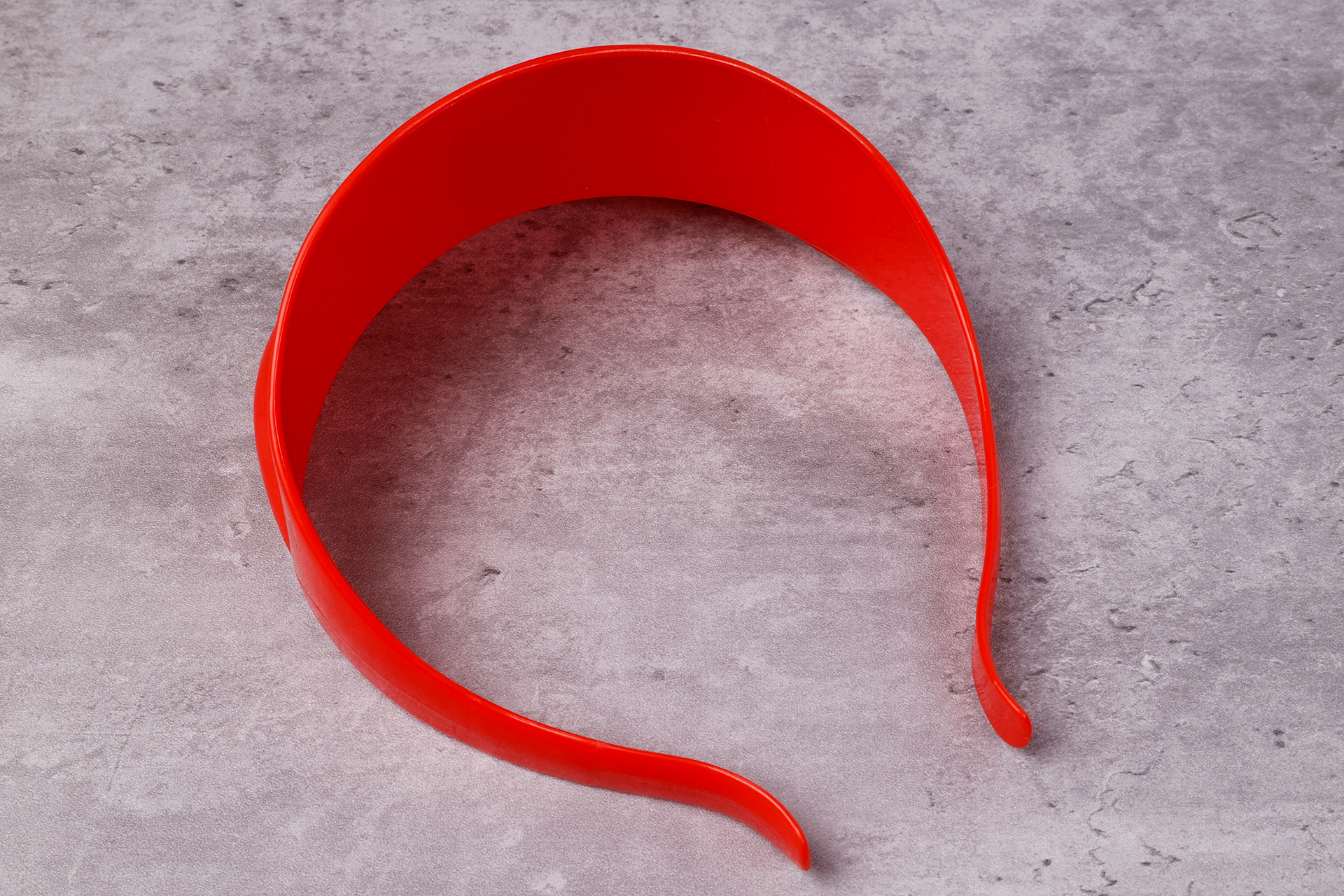 実際に手に取ってみると、ツヤツヤとした感じになっており、見栄えもなかなかいい