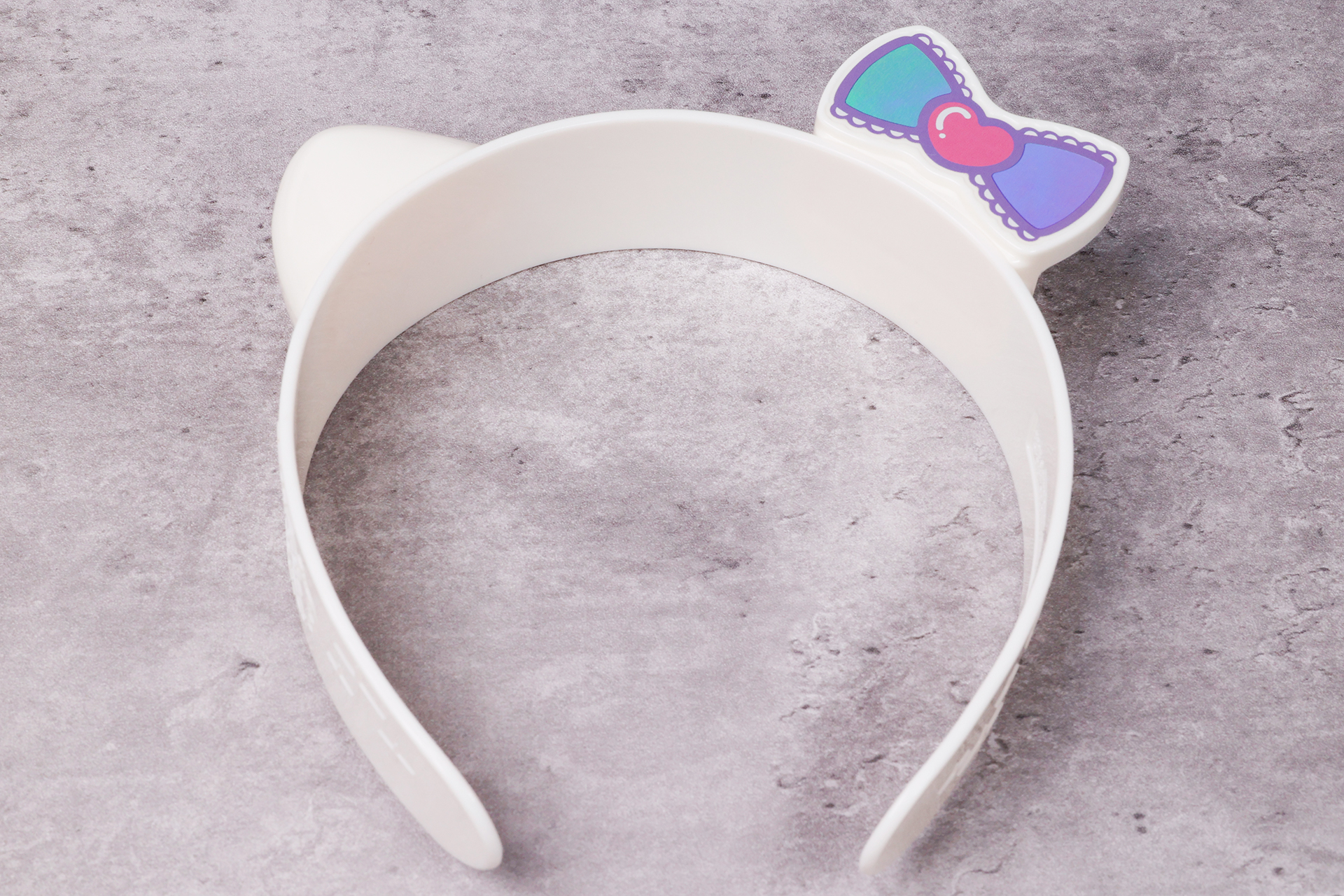 これを身に付ければ、気分はハローキティに！