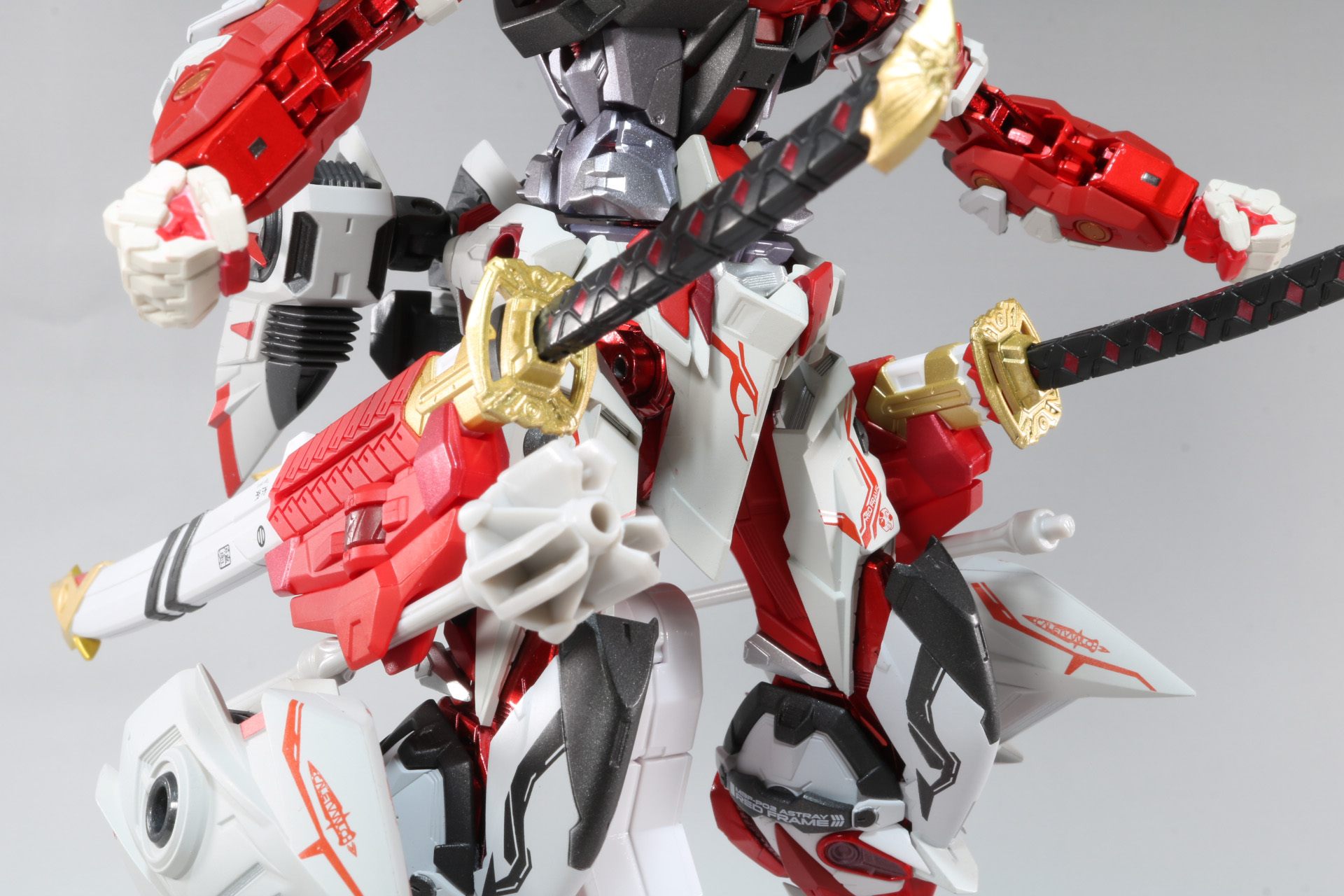 太もものジョイントに装着