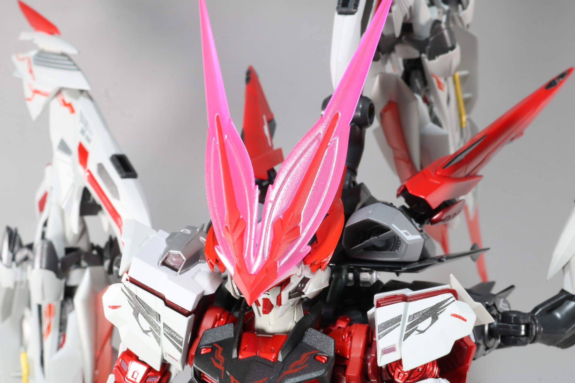 頭部アンテナをビームエフェクト付きに交換