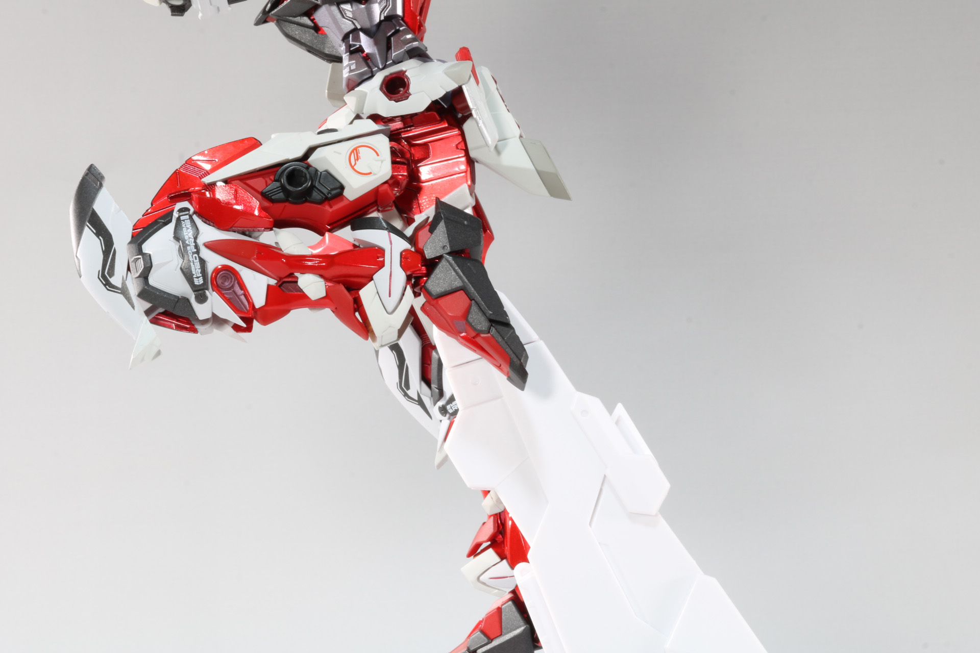 脚部の膝、股関節の可動