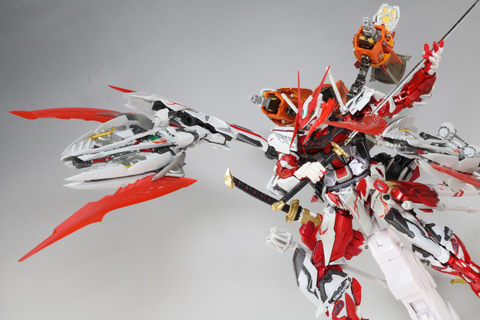 メタルビルド 【新品、未開封】 ガンダムアストレイレッド ドラゴニクス Amazon.co.jp: METAL BUILD ガンダムアストレイ レッドドラゴ