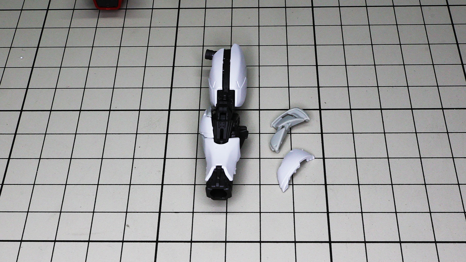 他の外装も組付けていきます