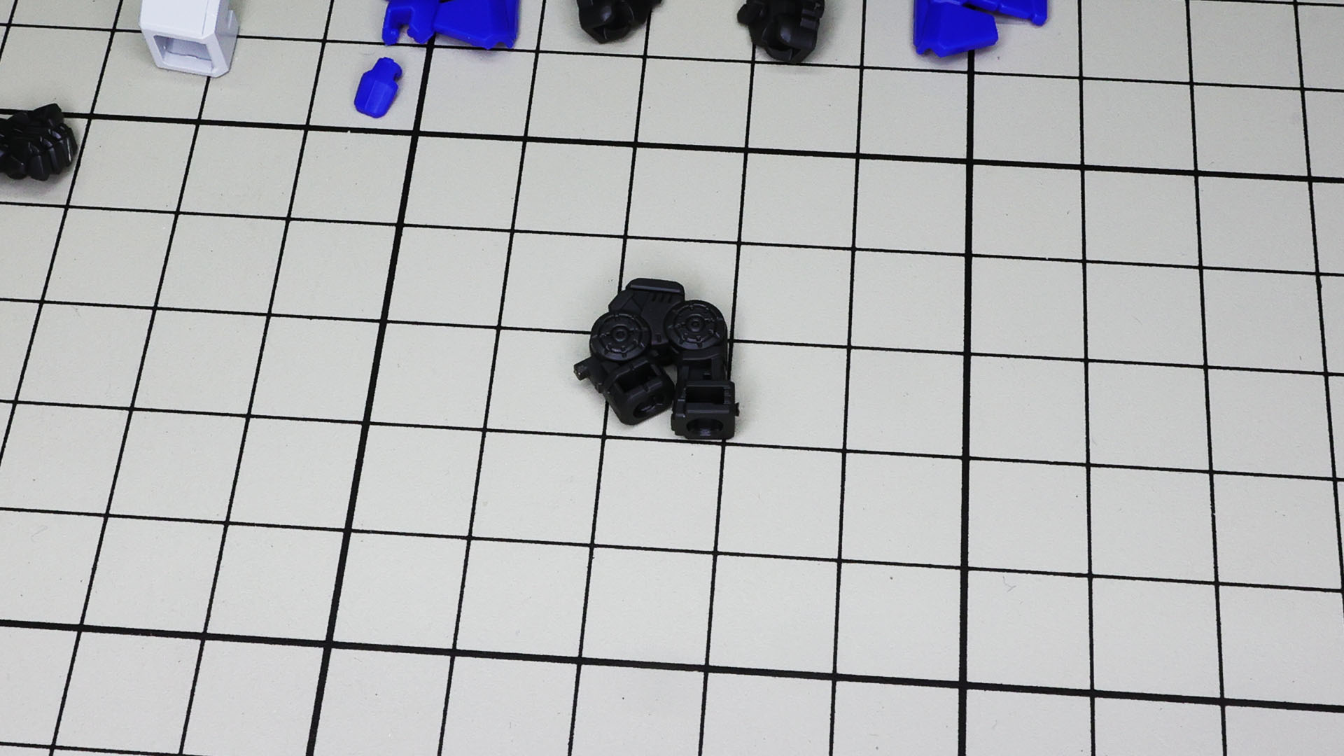 肘関節はとんでもなく曲がってくれます