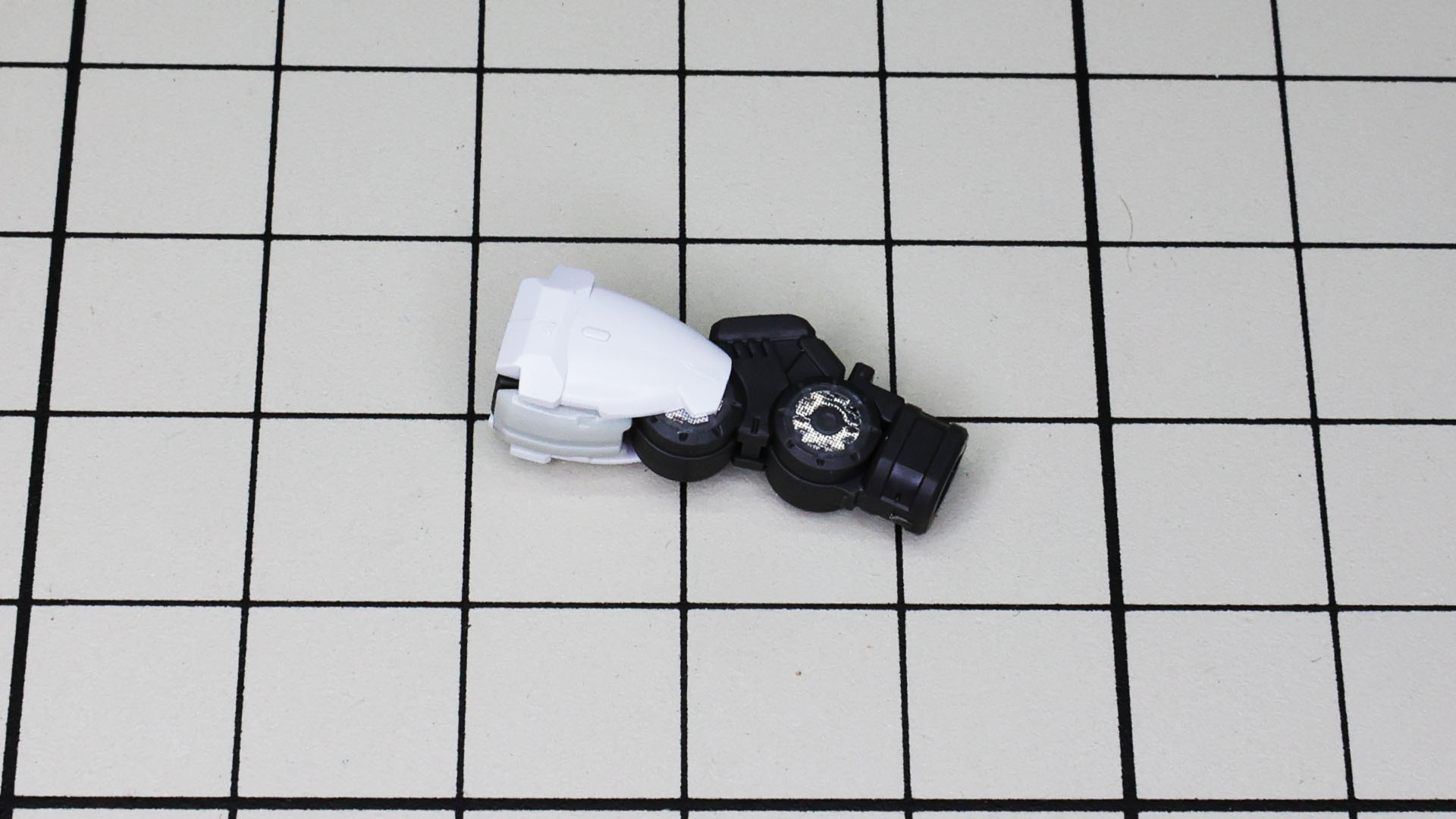 装甲をかぶせていくとあまり見えなくなりますが、ここがプラモデルを組んで充実感得られるところですね